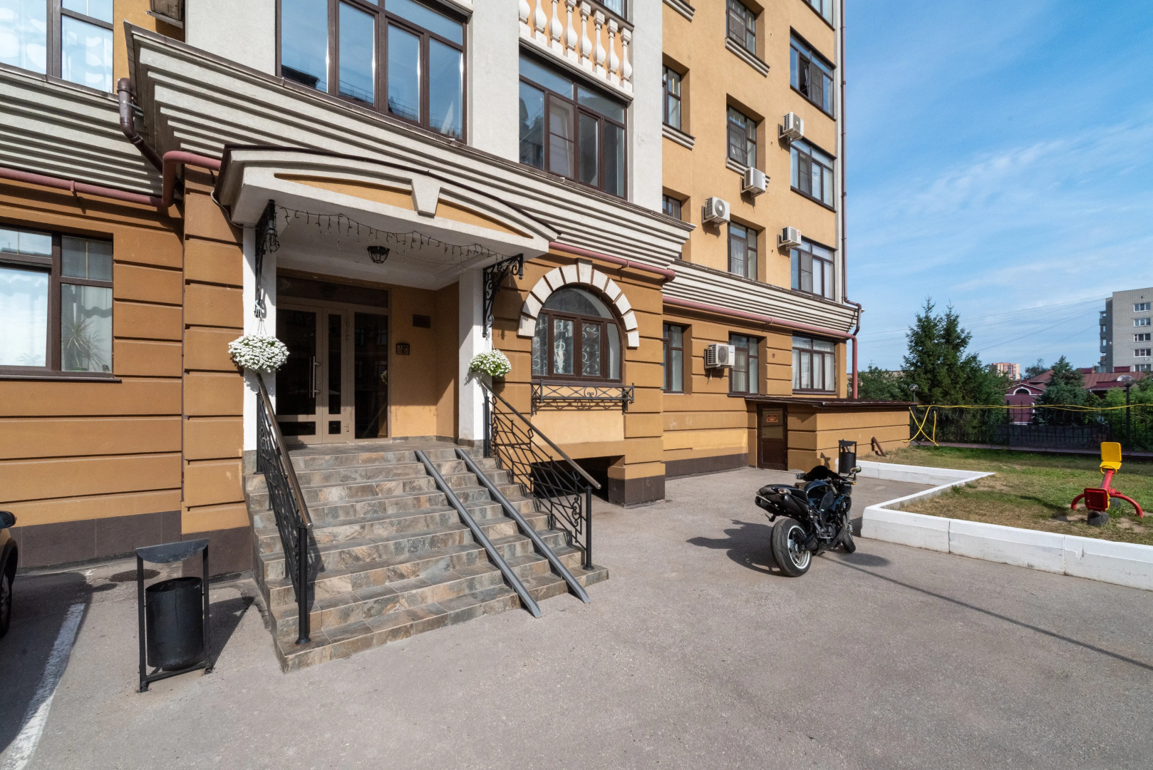 Квартира Райдас на Свободы 35