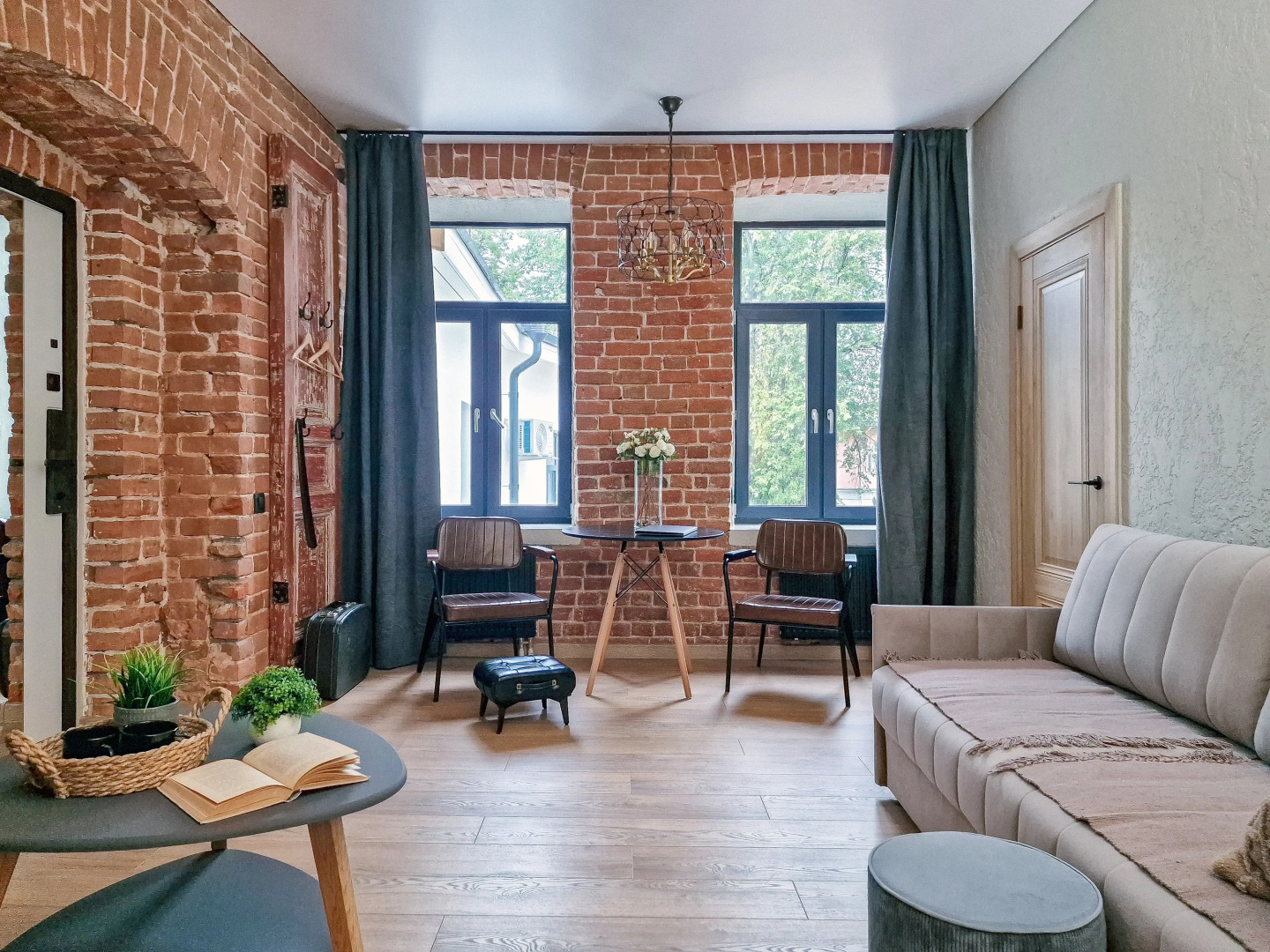 Апарт-Отель Дом с Гаргульями