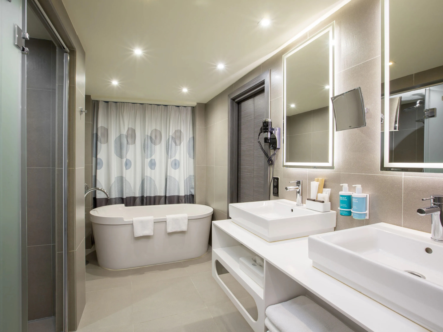 Отель Novotel Moscow City