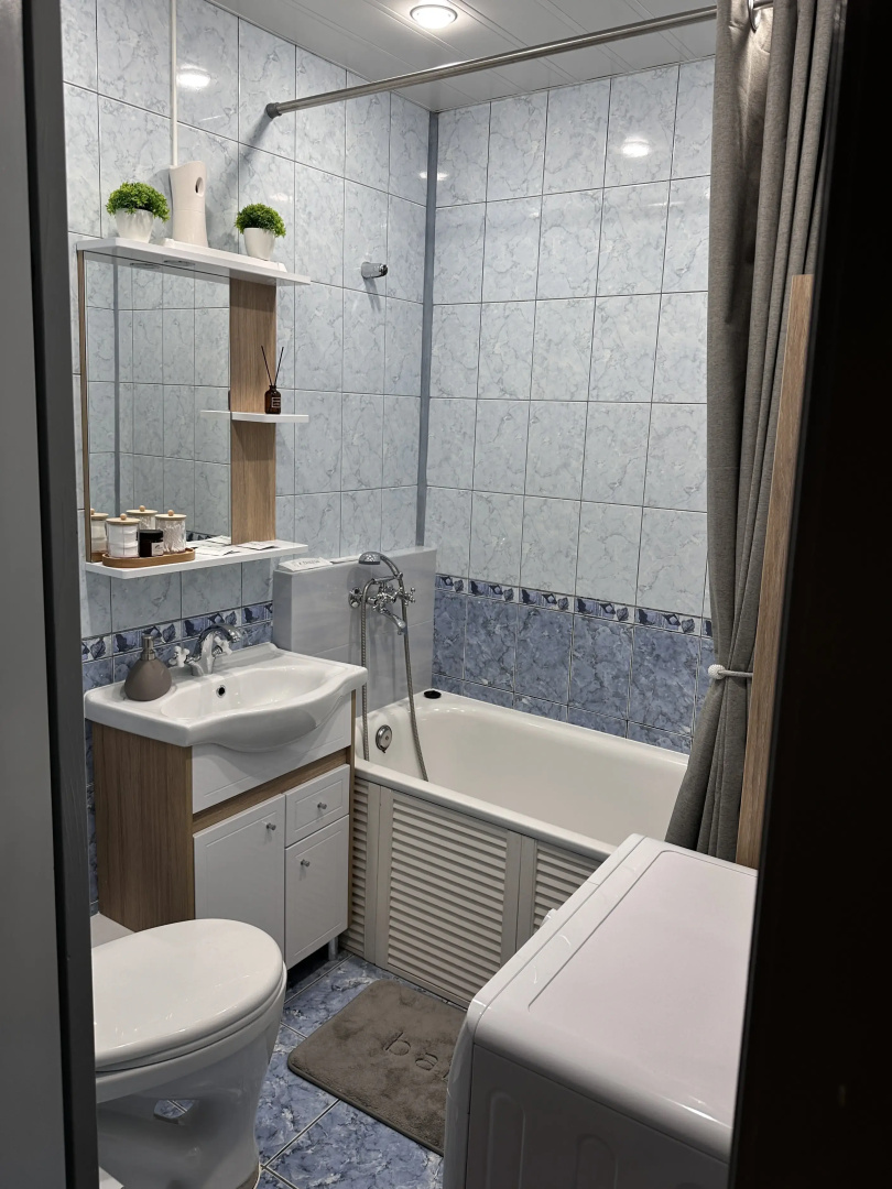 Апартаменты J&N Apartments Трёхместная студия с балконом в центре города Московский 16