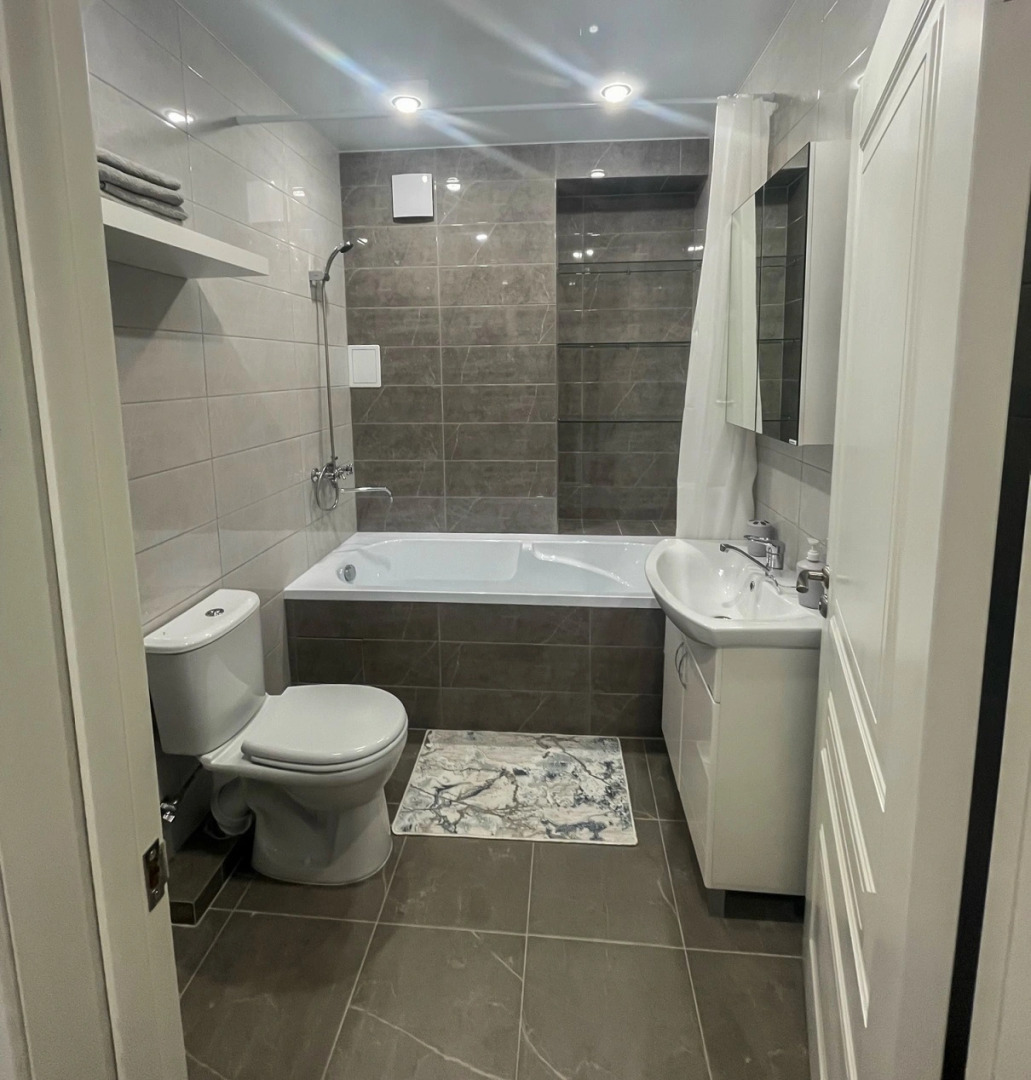 Апартаменты Новая светлая однокомнатная квартира