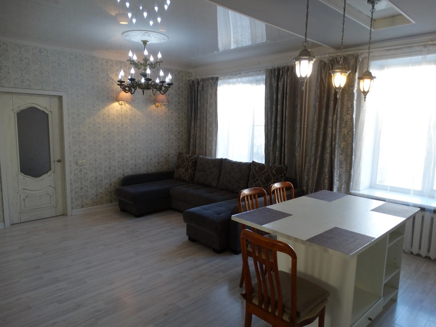 Апартаменты на Горького