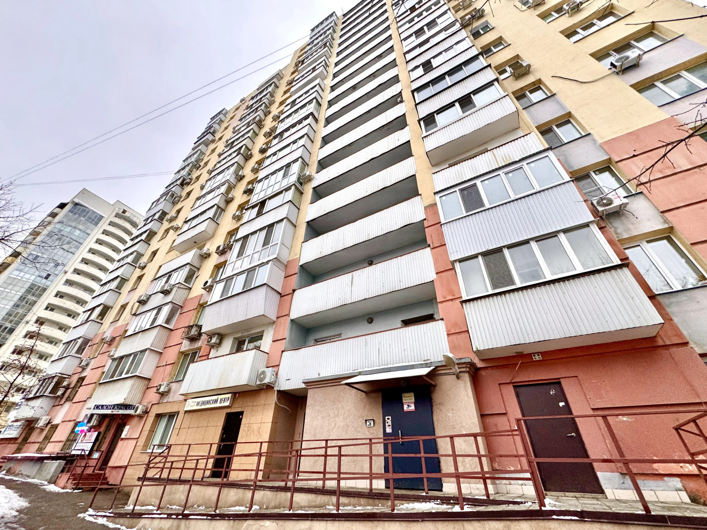 Апартаменты просторные двухкомнатные на Ленинской, рядом с набережной