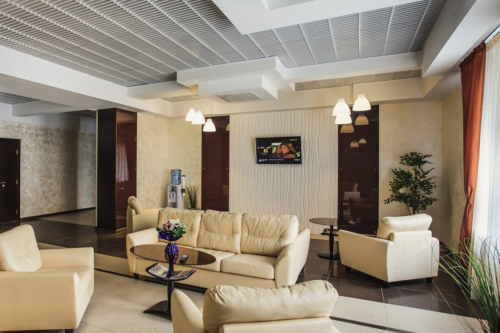 Отель Веструм