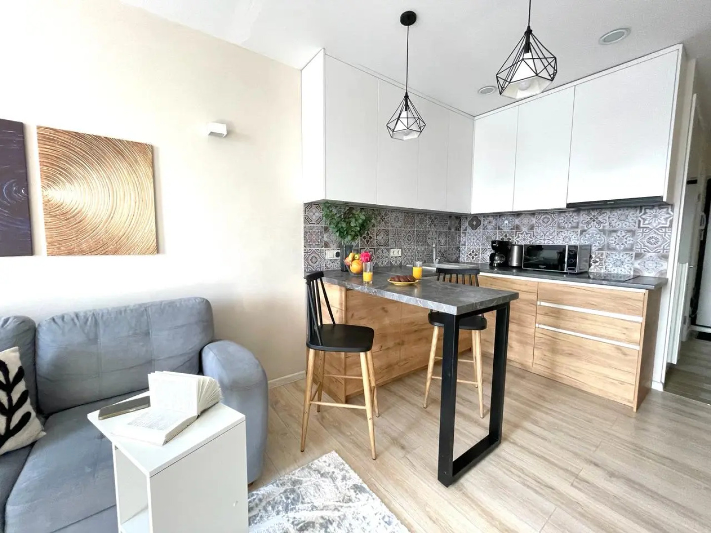 Апартаменты Студия День Ночь с Видом На Горы