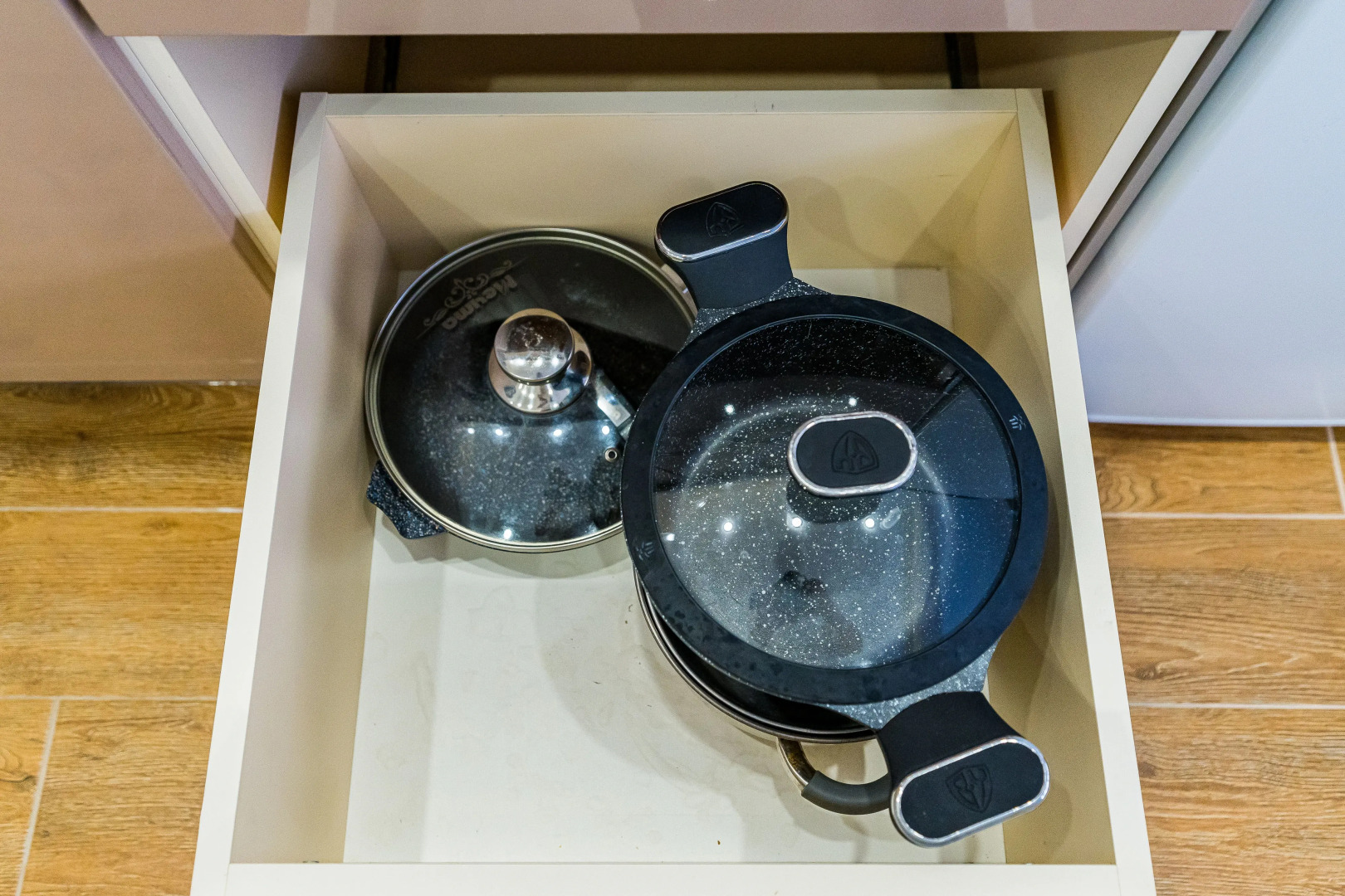 Апартаменты в Современном Жк Бельведер в Пяти Минутах Ходьбы от Моря от LetoApart