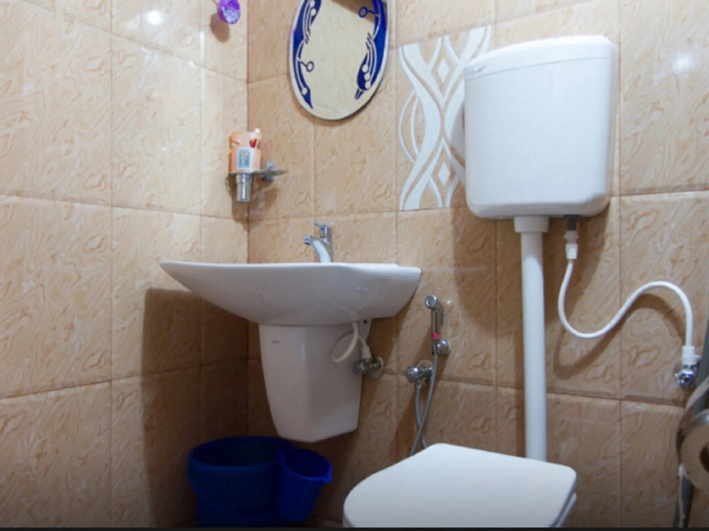 Отель Uberlife Rooms Casa D.C.M & Esmeralda