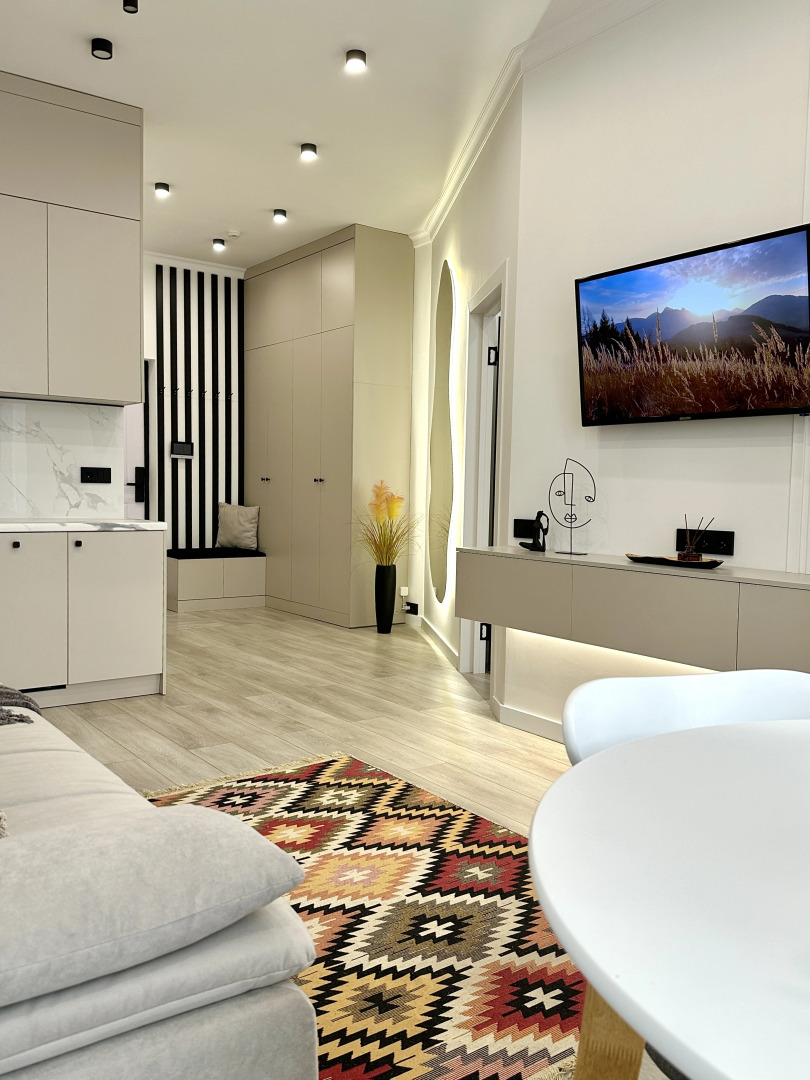 Апартаменты 158/4 Комфорт сити с двуспальной кроватью, диваном и красивым видом