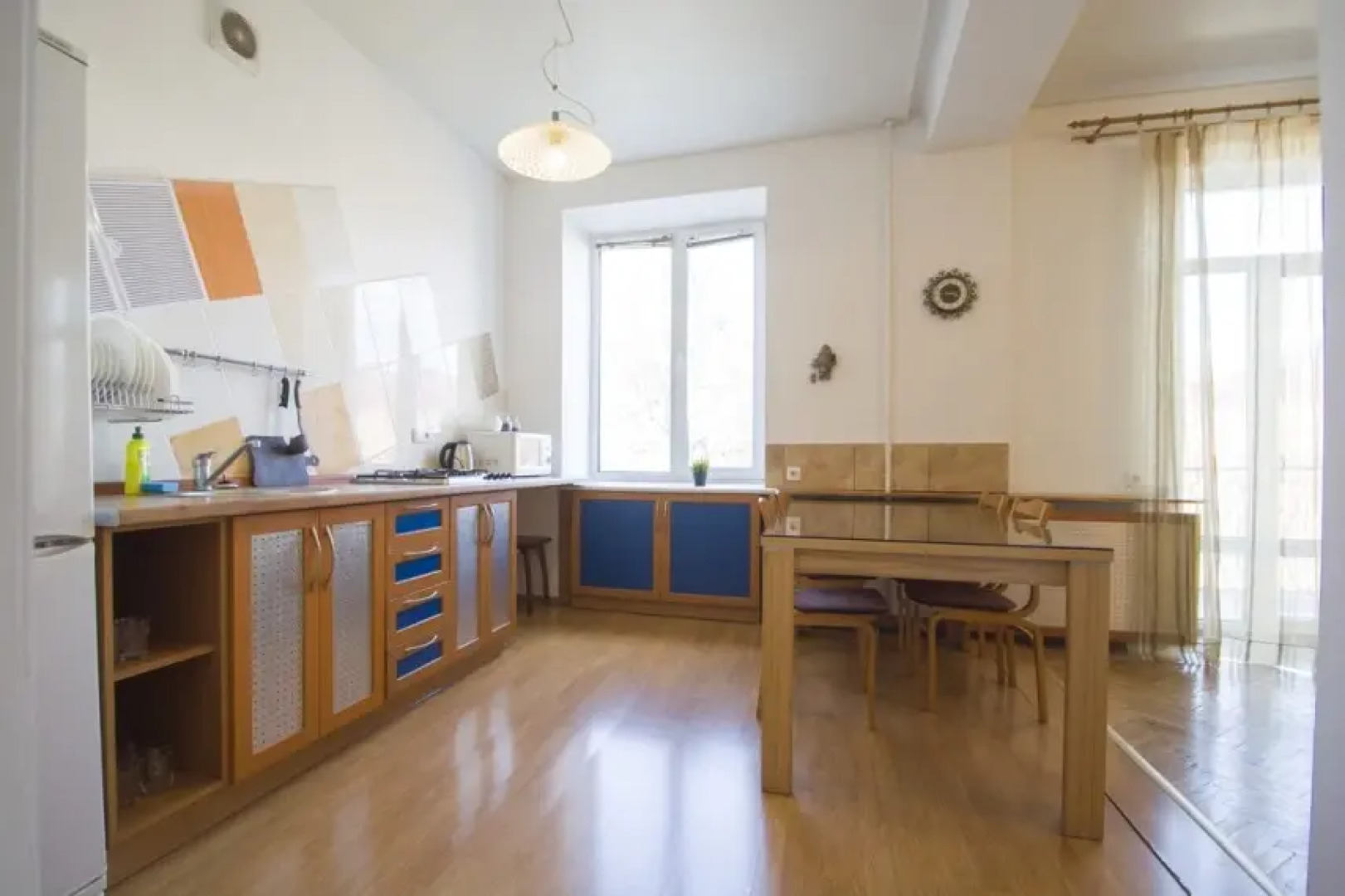 Апарт-отель Апартаменты 3-комнатные Ленинградская 1А