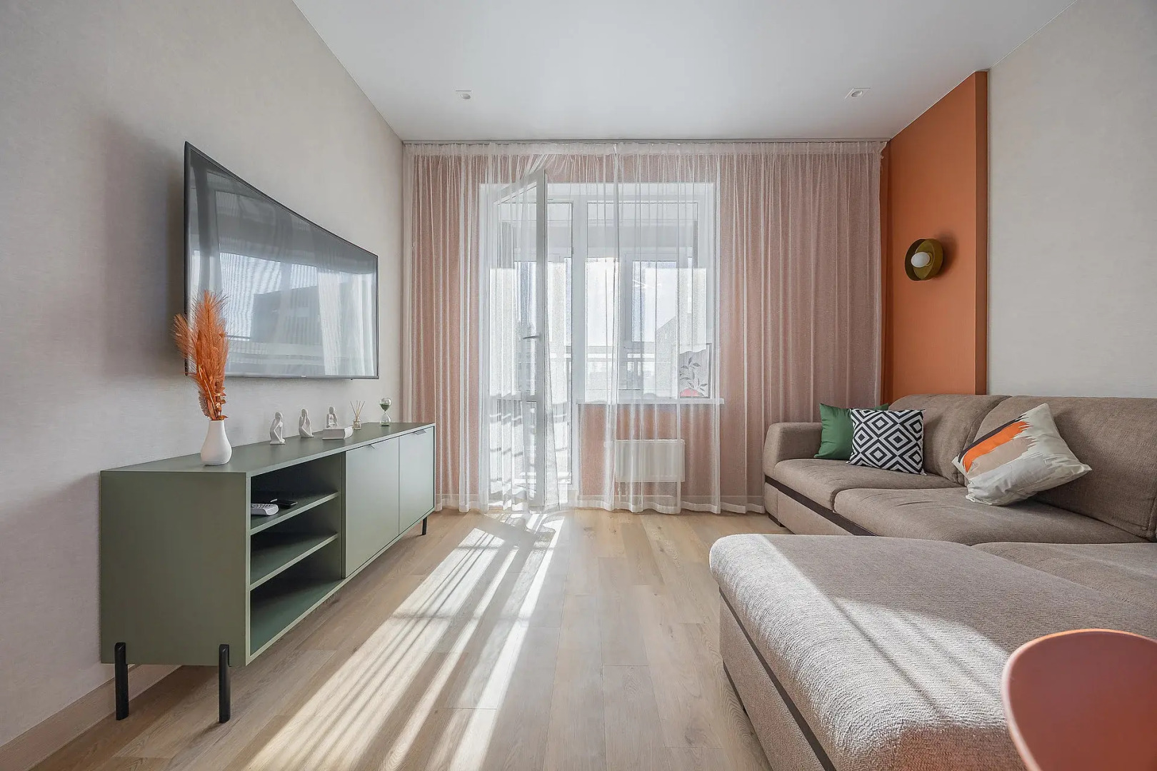 Квартира просторная 3 к iZi Apart в центре Автозавода метро Парк Культуры