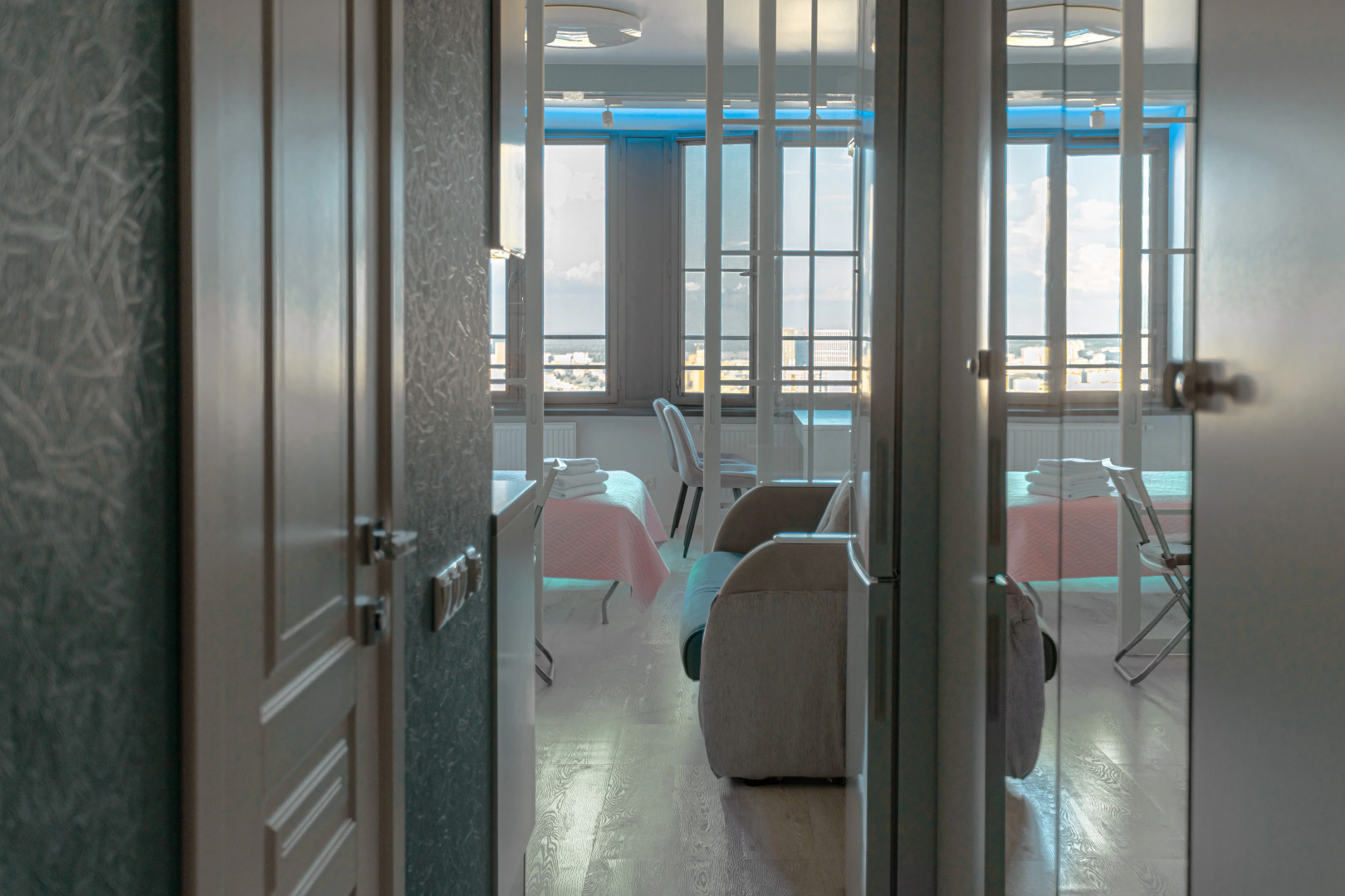 Апартаменты Lalapart Marengo с панорамным видом на 35 этаже небоскреба Савеловский Сити