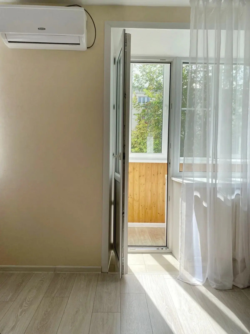 Квартира 2-комнатная с раздельными комнатами на Ленина 42