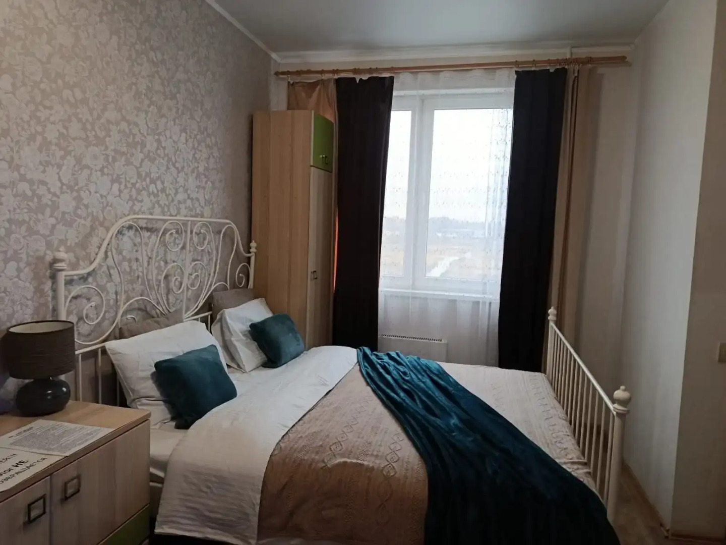 Апартаменты Квартира AlexHome РП Свердловский Строителей 9