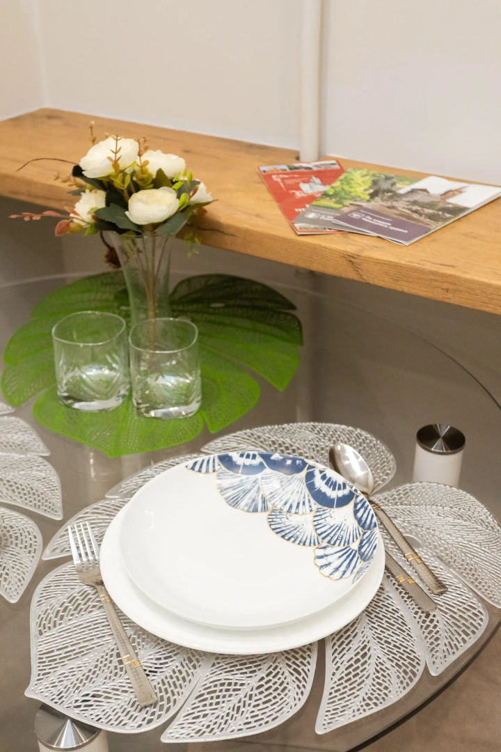 Квартира уютная трехкомнатная с двумя балконами рядом с островом Канта