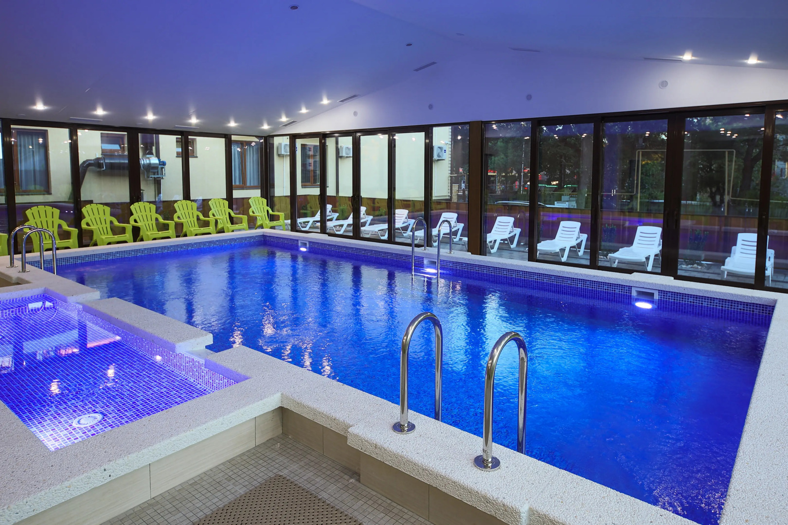 Отель Версаль