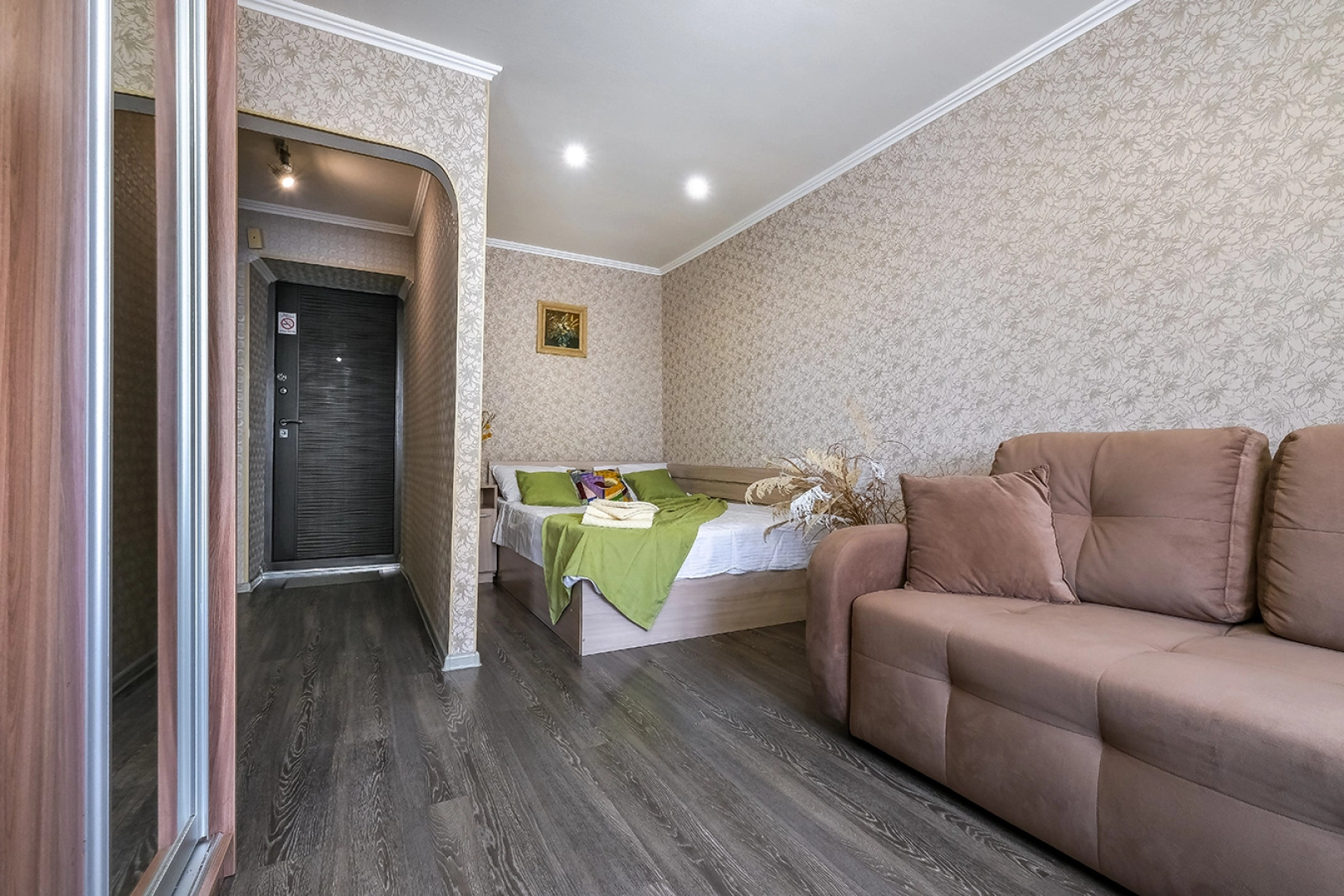 Квартира возле ЖД вокзала