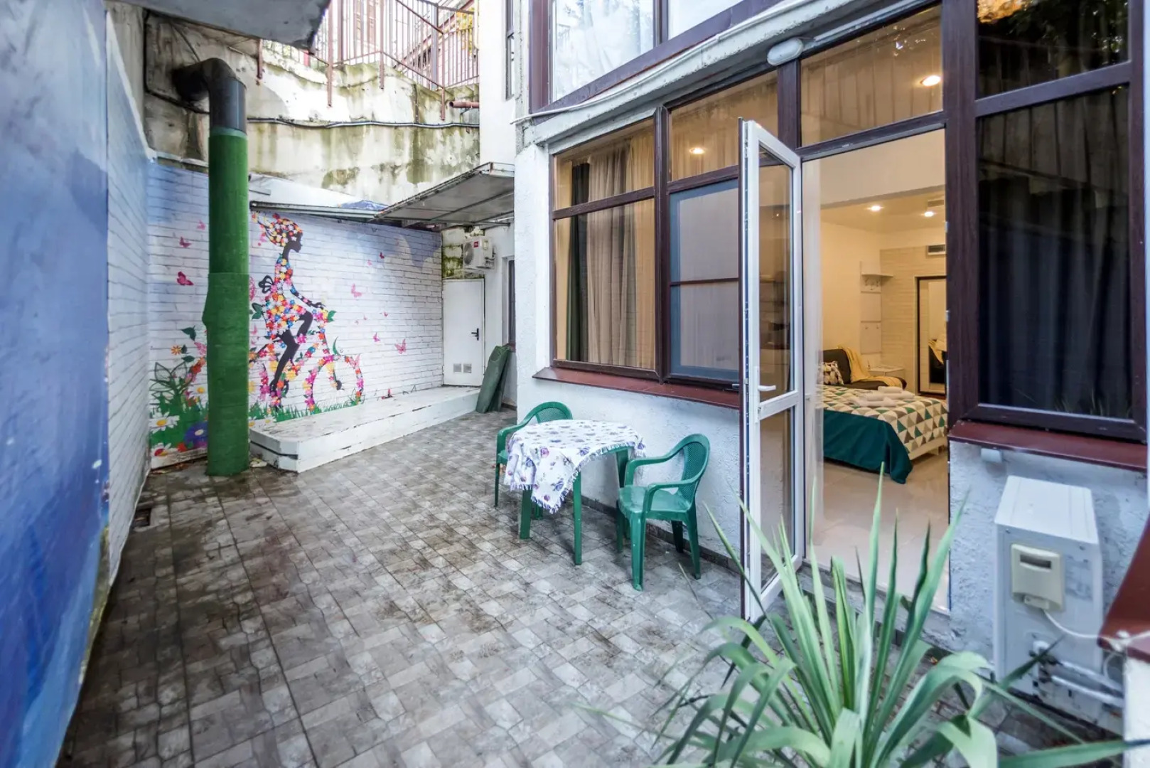 Апартаменты в Центре Города на Войкова 27