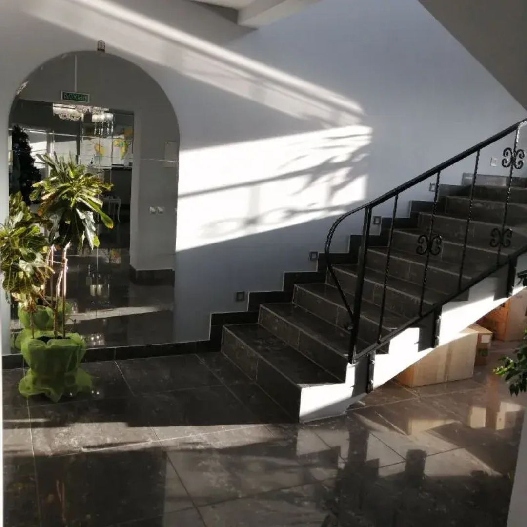 Отель Крокус