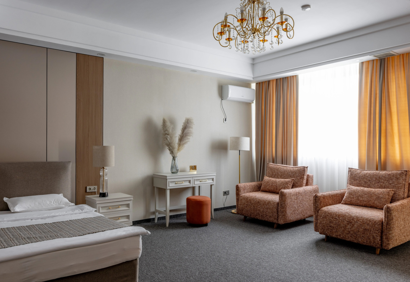 Отель Mountain View Residence Almaty