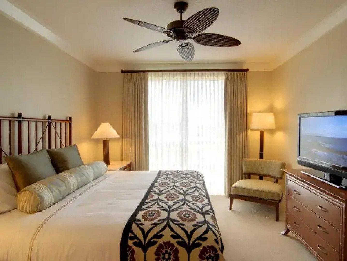 Апарт-Отель Views of Beach Pacific Ocean Lanai & Molokai