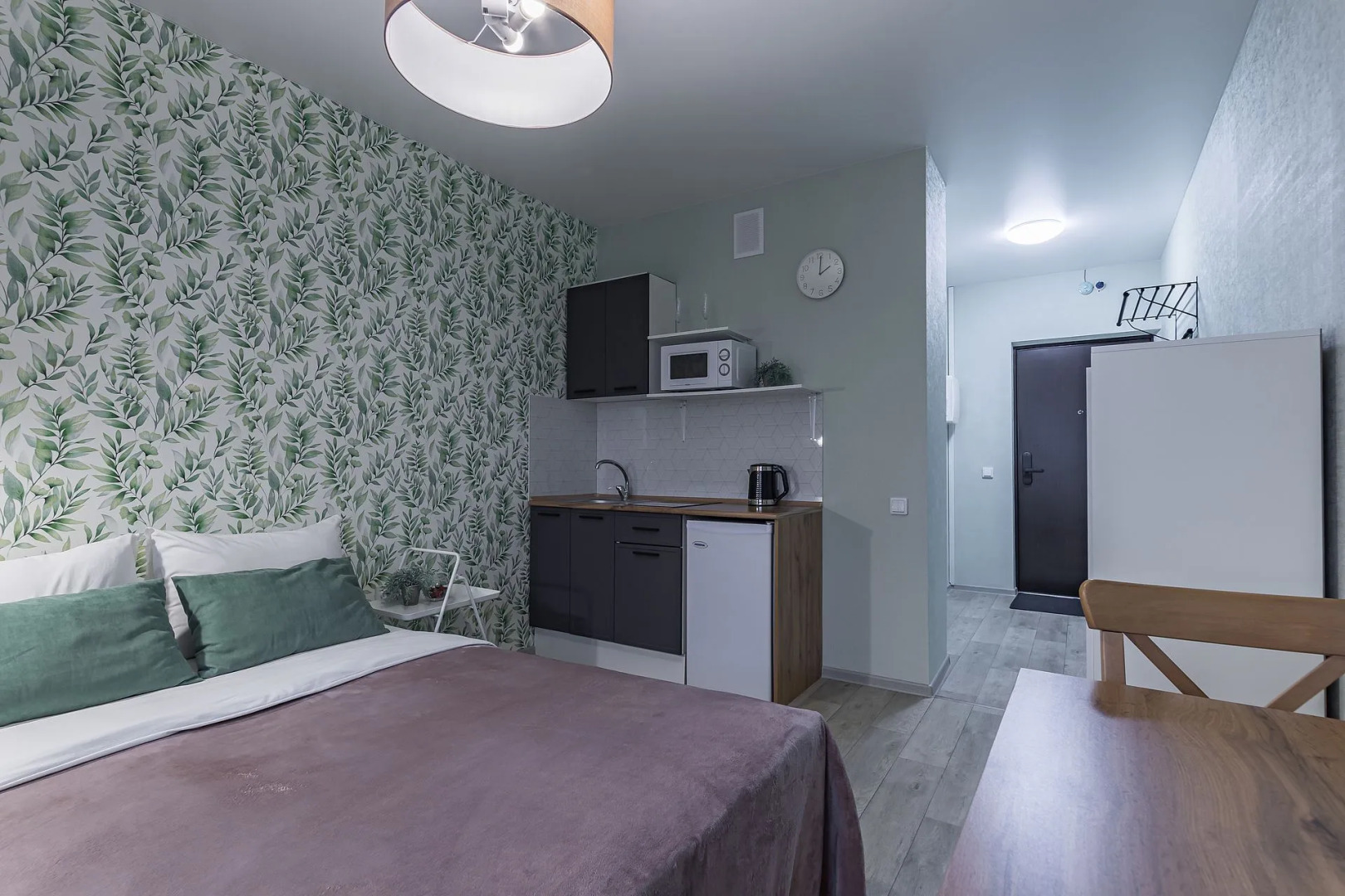 Квартира студия на Бурнаковской 97