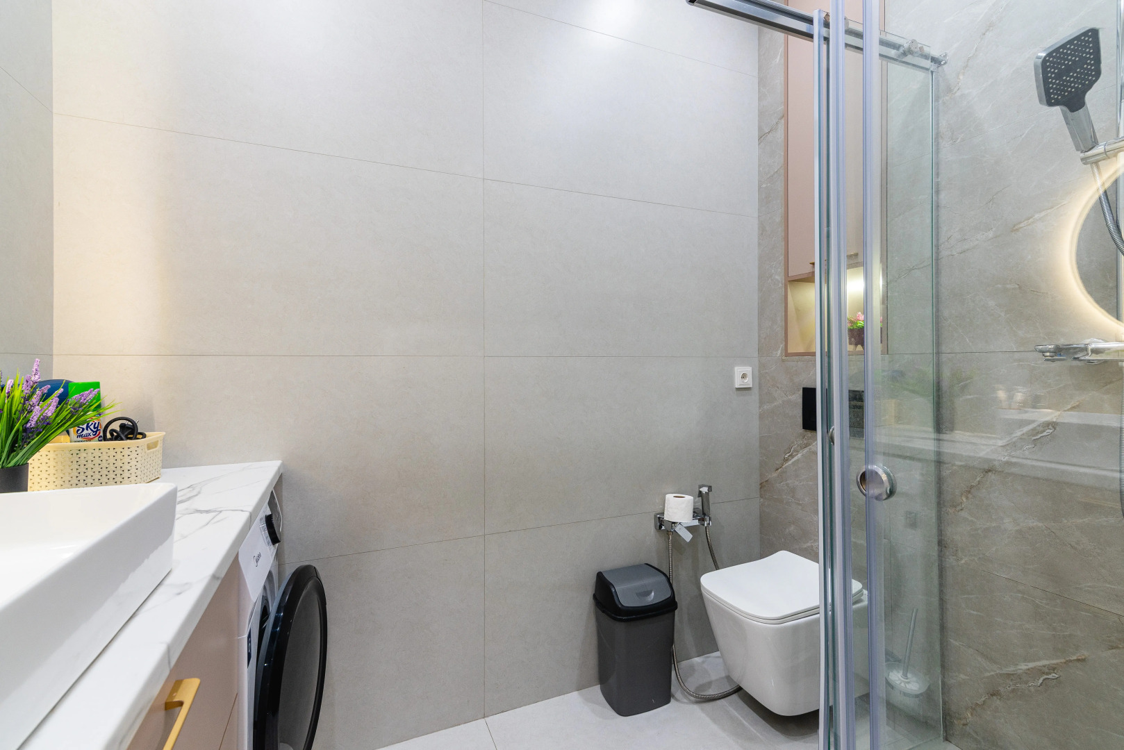 Апартаменты Уютная студия Фисташка в сердце города (170)