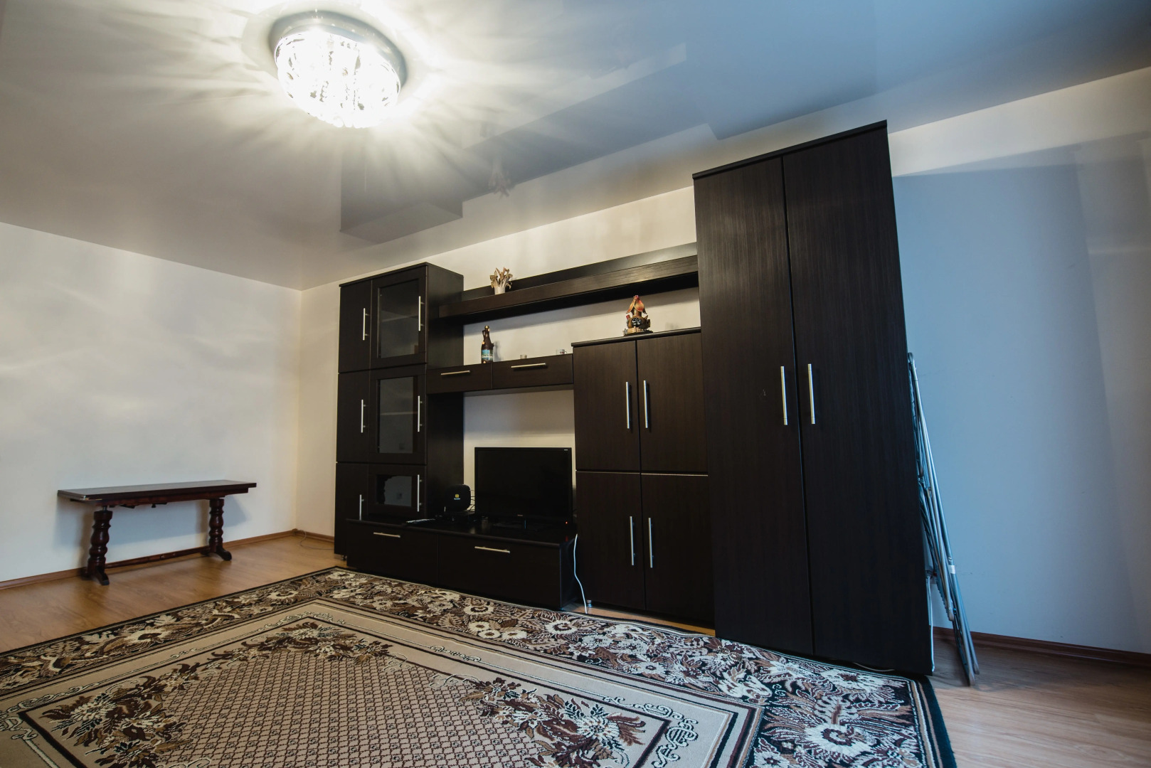 Квартира Трехкомнатная квартира в спальном районе