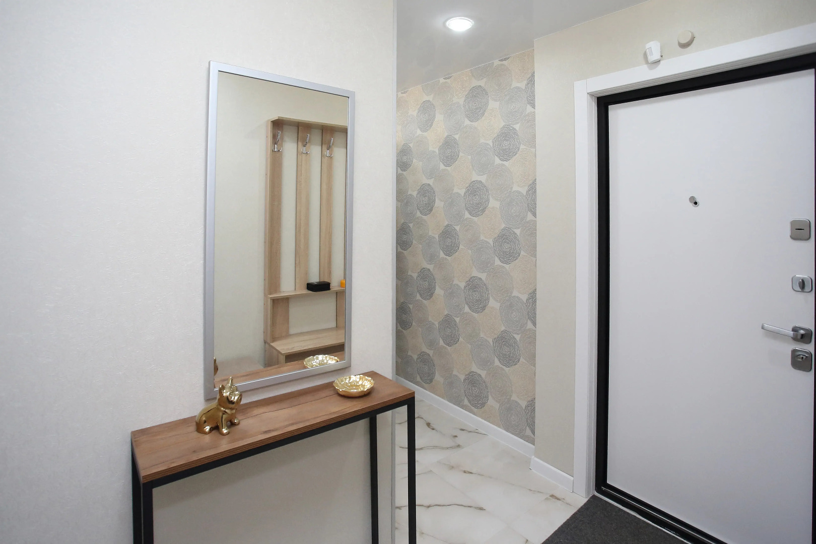 Квартира Новый дом! У метро ст. Заречная! 6 км до центра