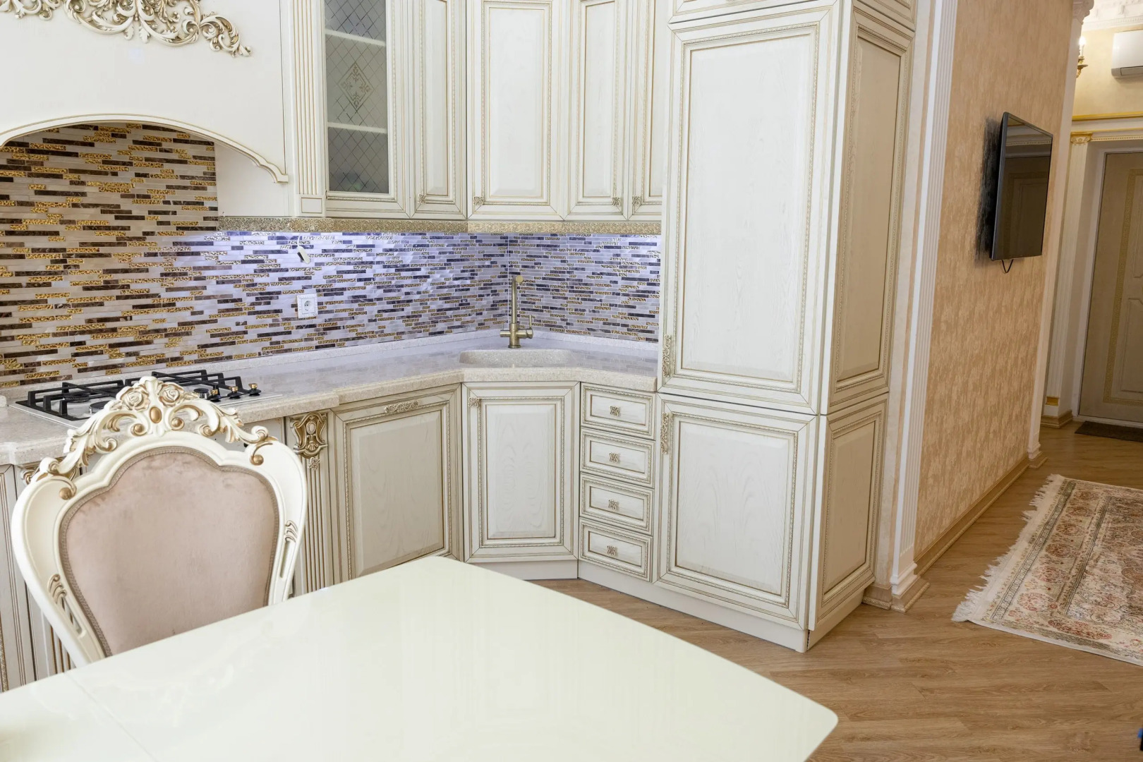 Апартаменты "Эленика" Роскошные у Озера в Махачкале