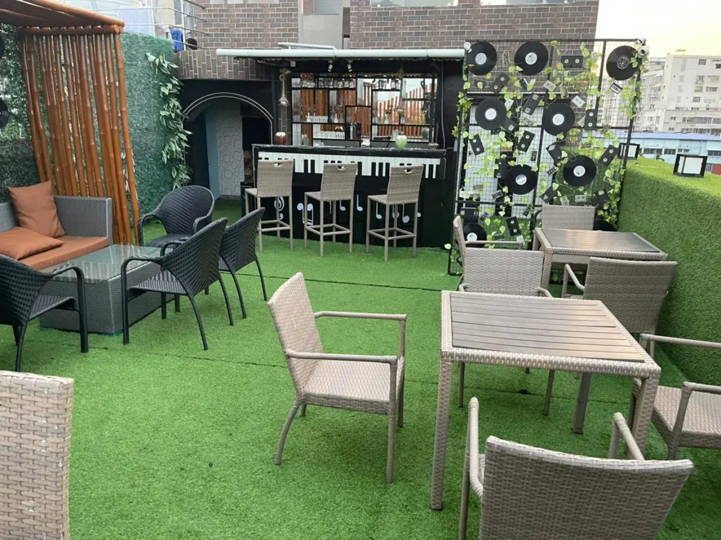 Отель The Avenue Ballygunge