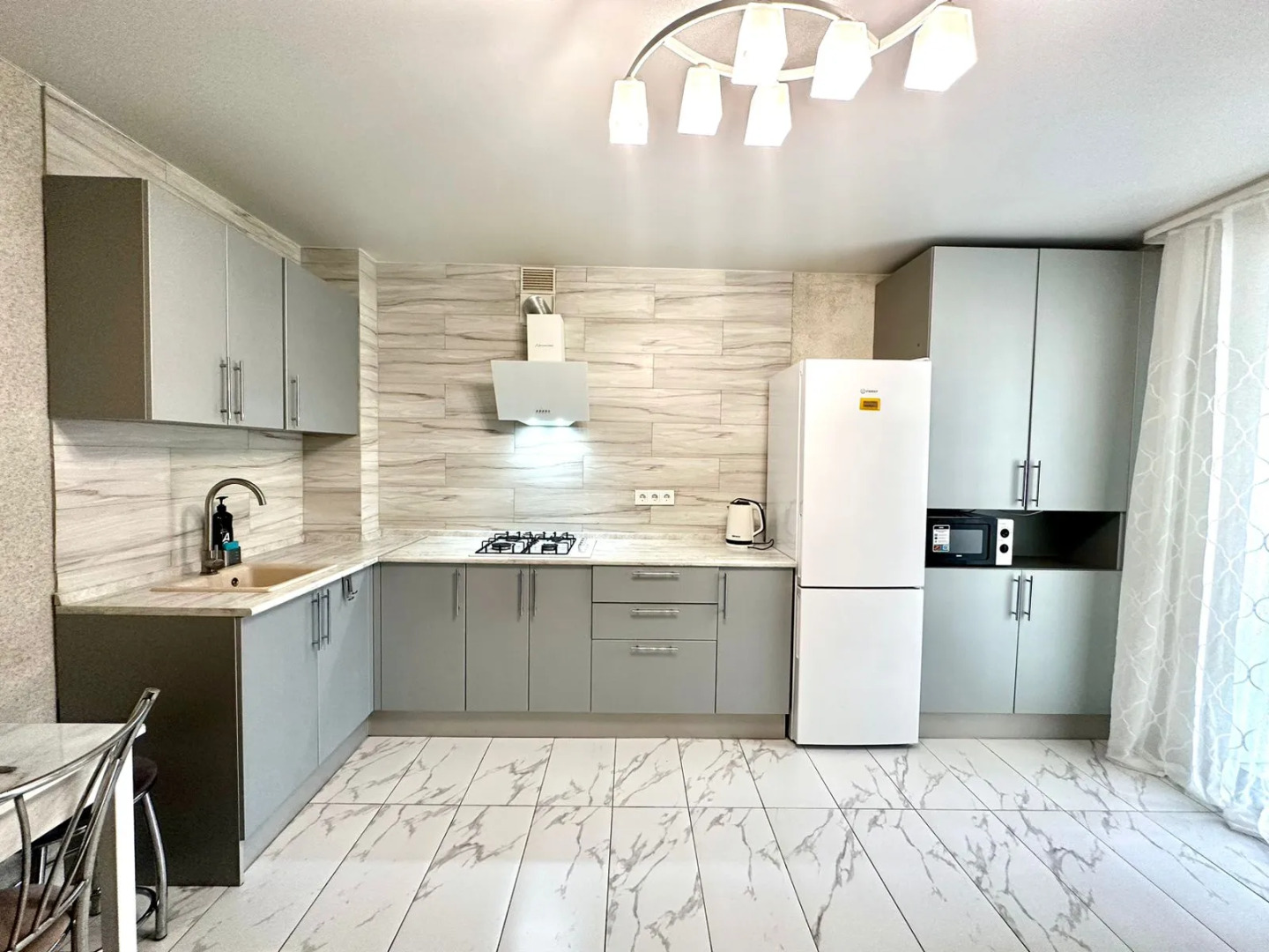 Апартаменты Евро 3-х Комнатные Апартаменты на Шереметьевской 10к5