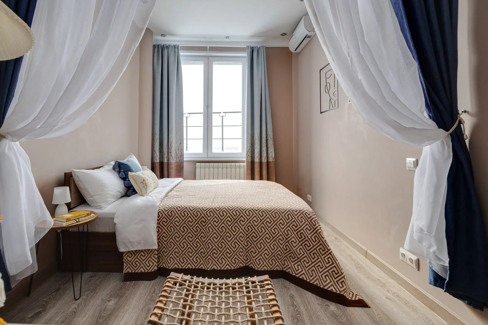 Апартаменты  Happy People рядом с трассой М-4 и в доме с Термы Видное