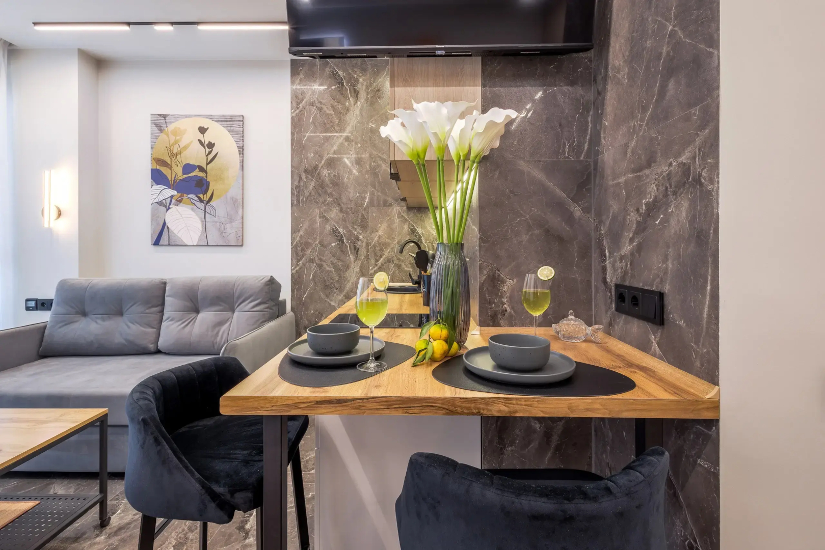 Квартира с бассейном на территории МореСолнцеАпарт