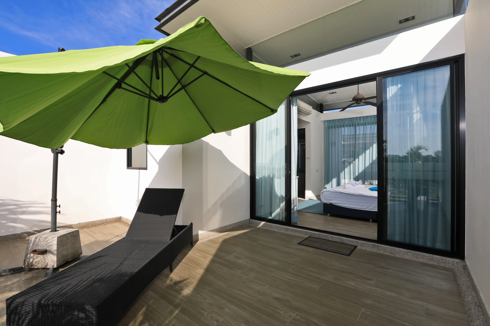 Частный Дом 3-комнатный таунхаус с рабочей зоной и парковкой 10 минут до пляжа Банг ТаоLP-65/131