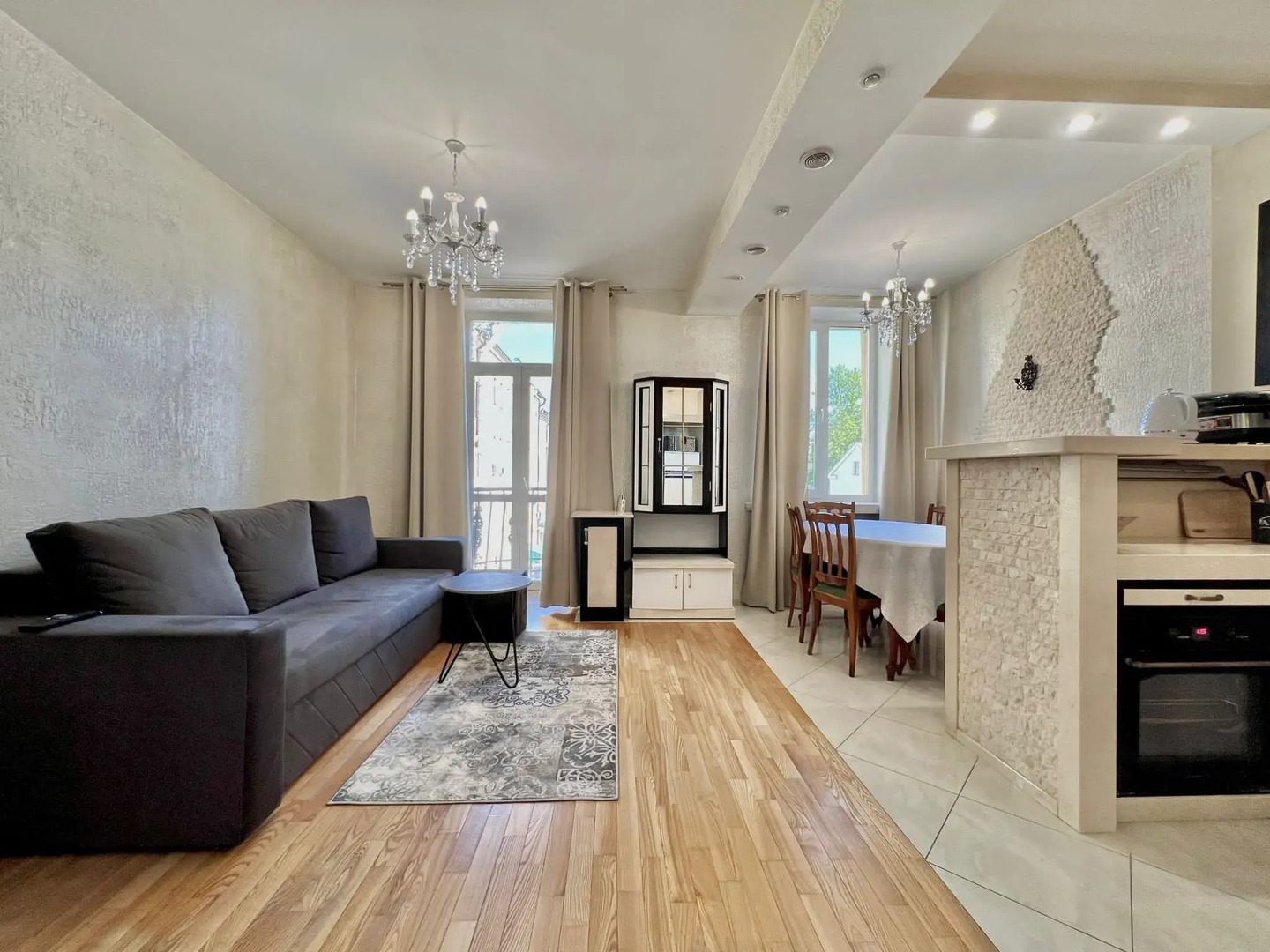 Апартаменты Карла Маркса 6 Уютные 2х Комнатные с Балконом