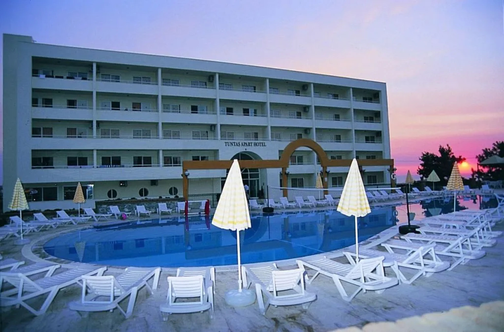 Апарт-Отель Tuntas Family Suites Kusadasi