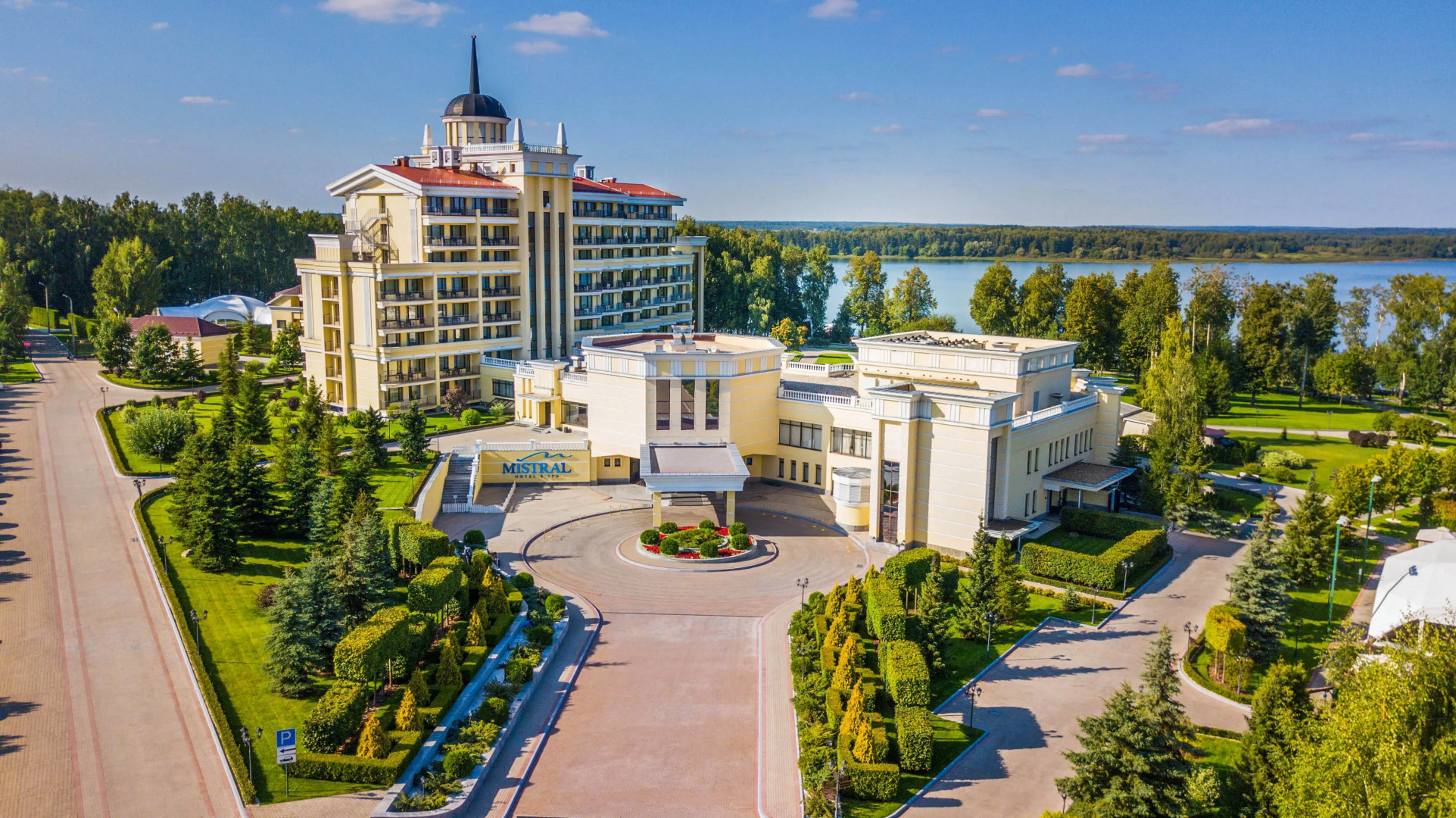 Отель M’Istra’L Hotel & SPA
