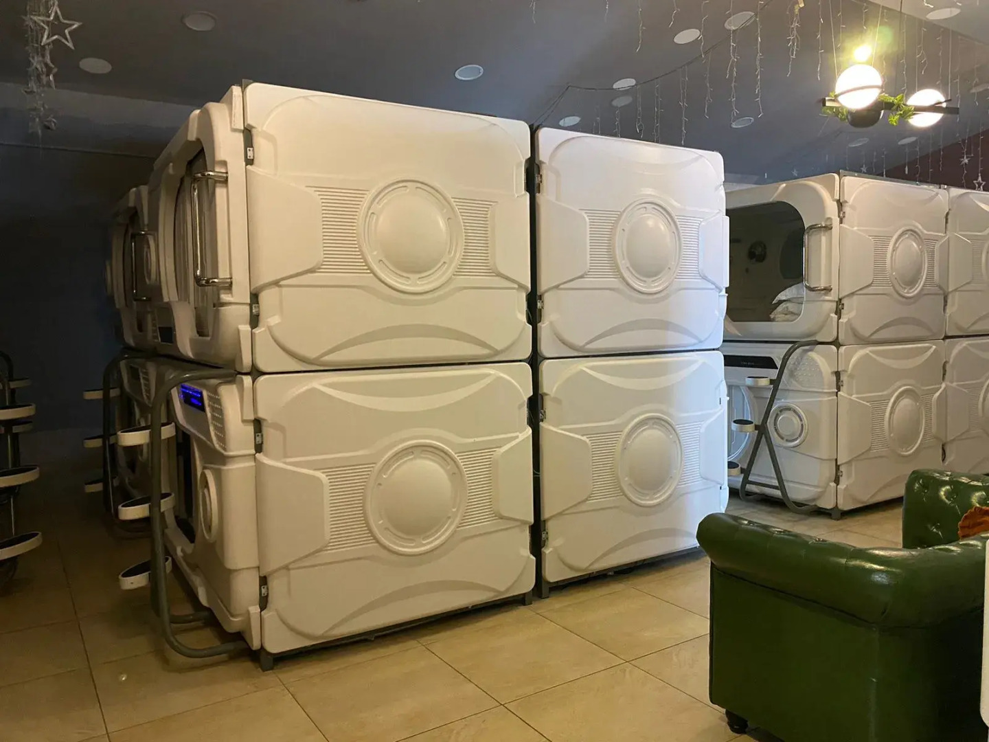 Отель Holiday Hotel