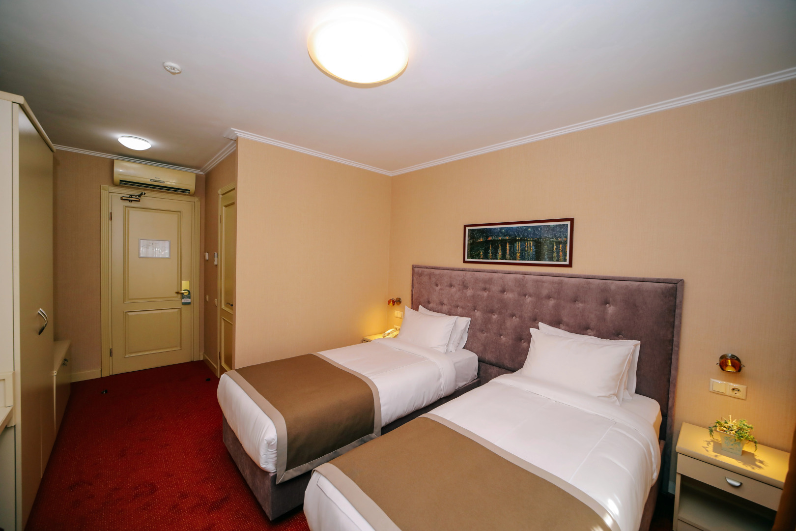 Отель Шарден Вилла