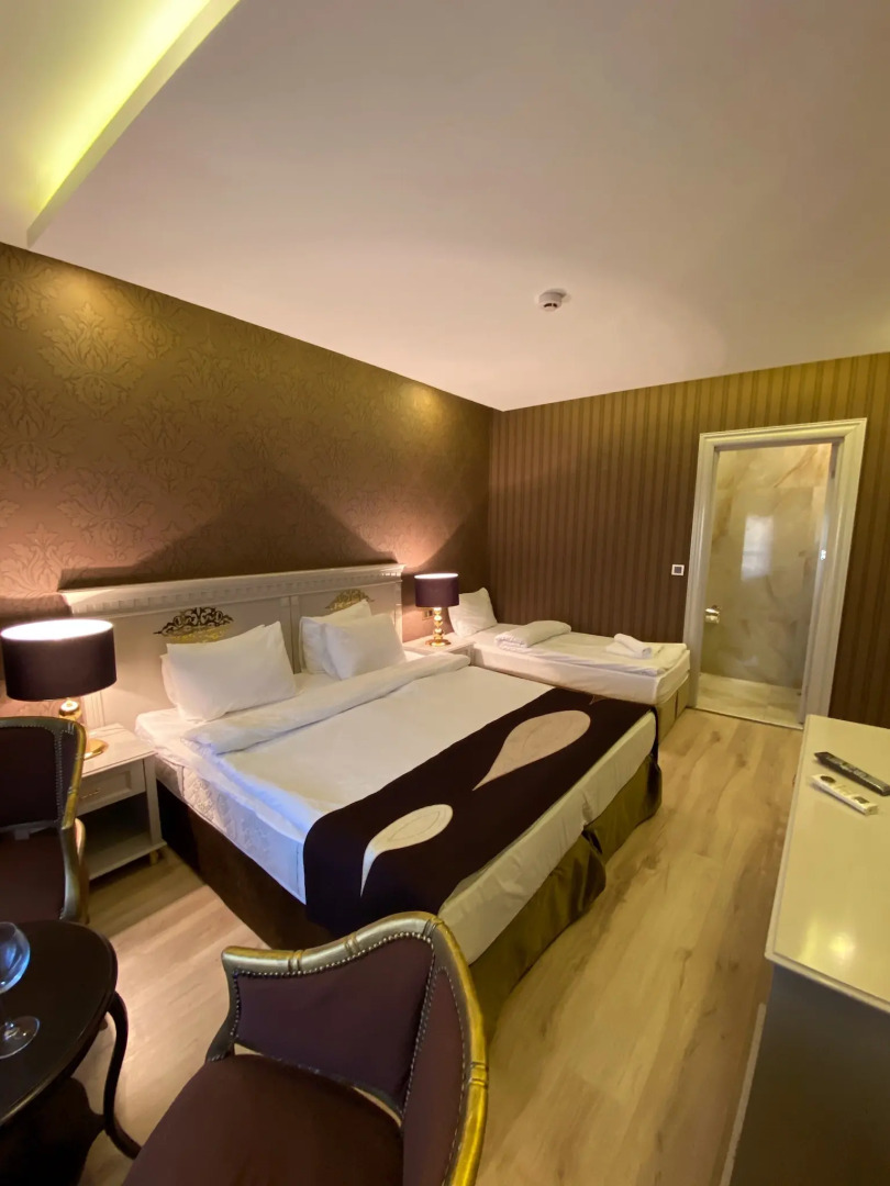 Отель Golden Gate