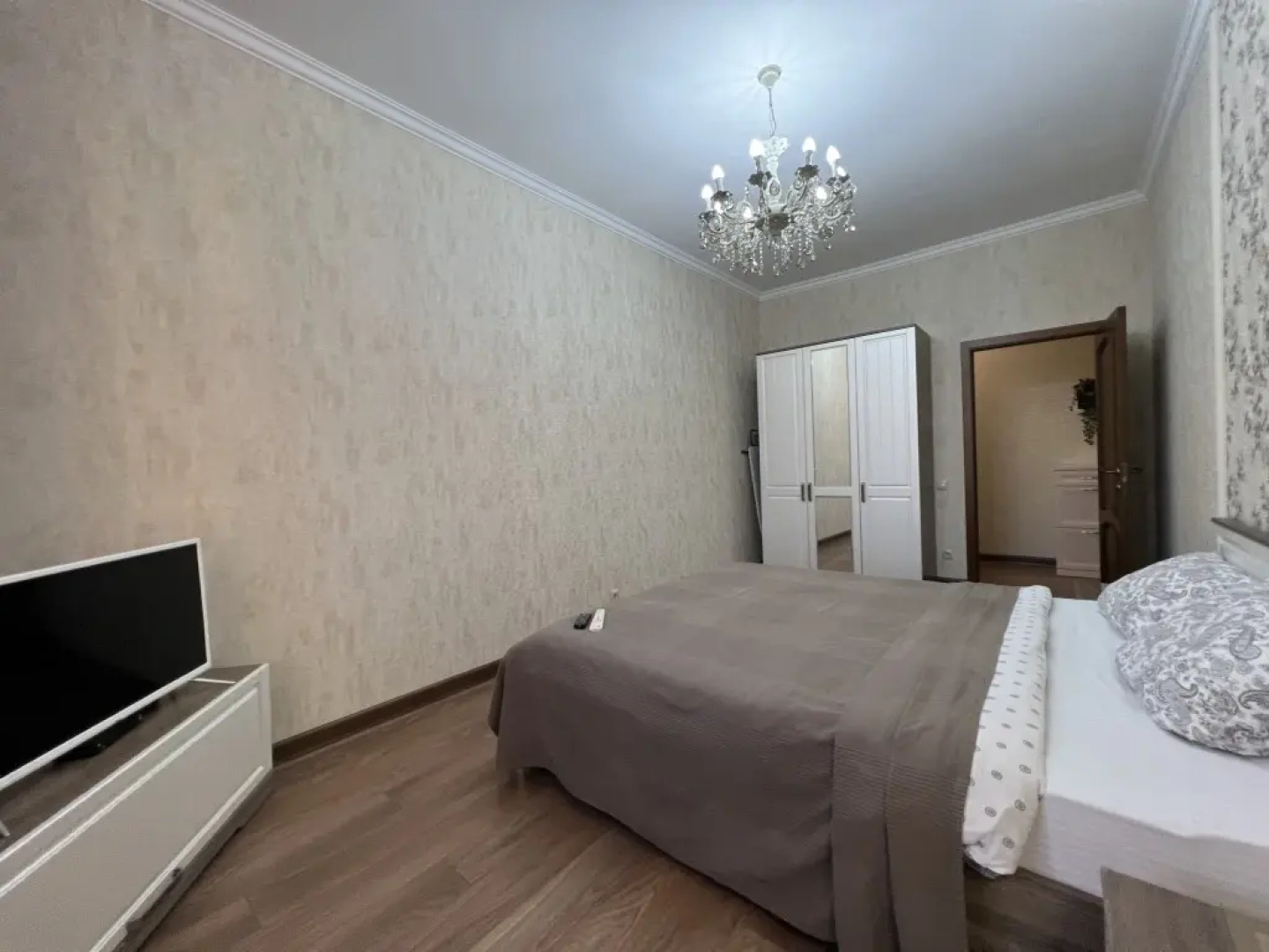 Апартаменты возле Парка на Аллее Строителей by Sutki26 2