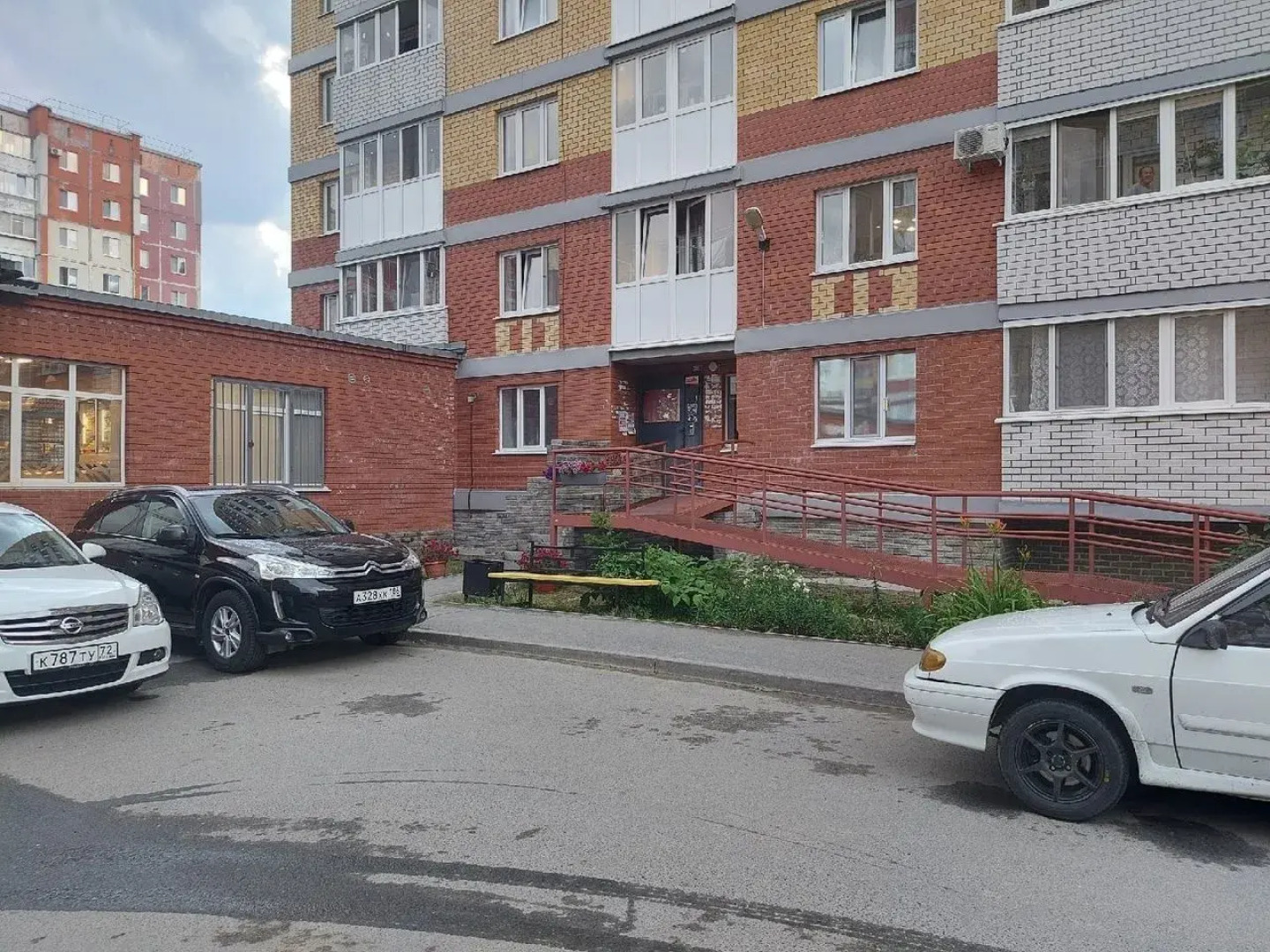 Квартира в Спальном Райoне Гopодa