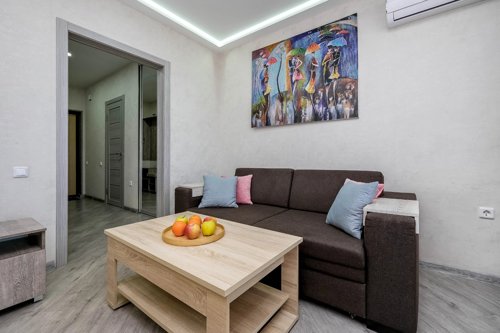 Однокомнатная квартира около жд вокзала на улице Ленина 81