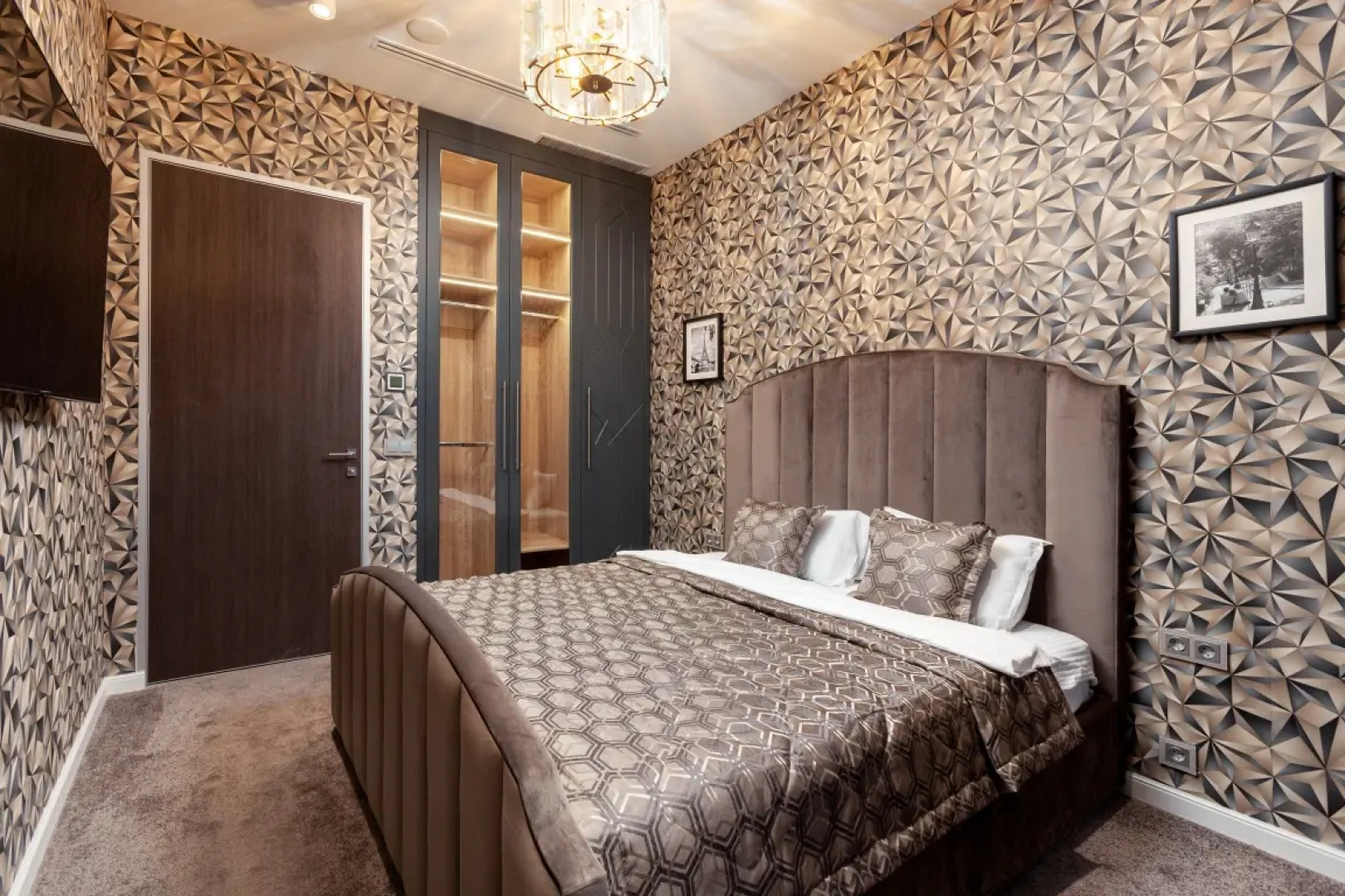 Трехкомнатный апартамент на 40 этаже