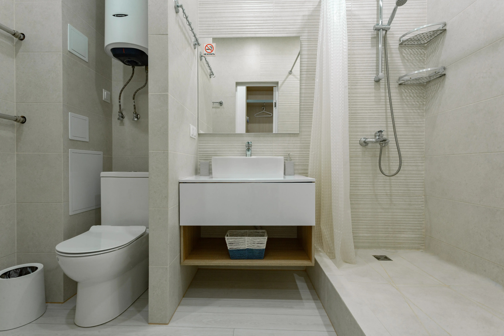 Сеть Апартаментов «Атмосфера» | Санторини — Морское Спокойствие И Городская Высота