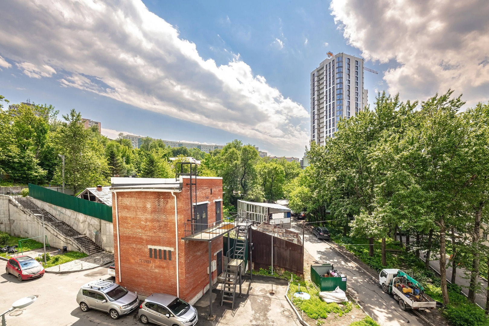 Апартаменты TopHouse на Можжевеловой 18, 1 этаж