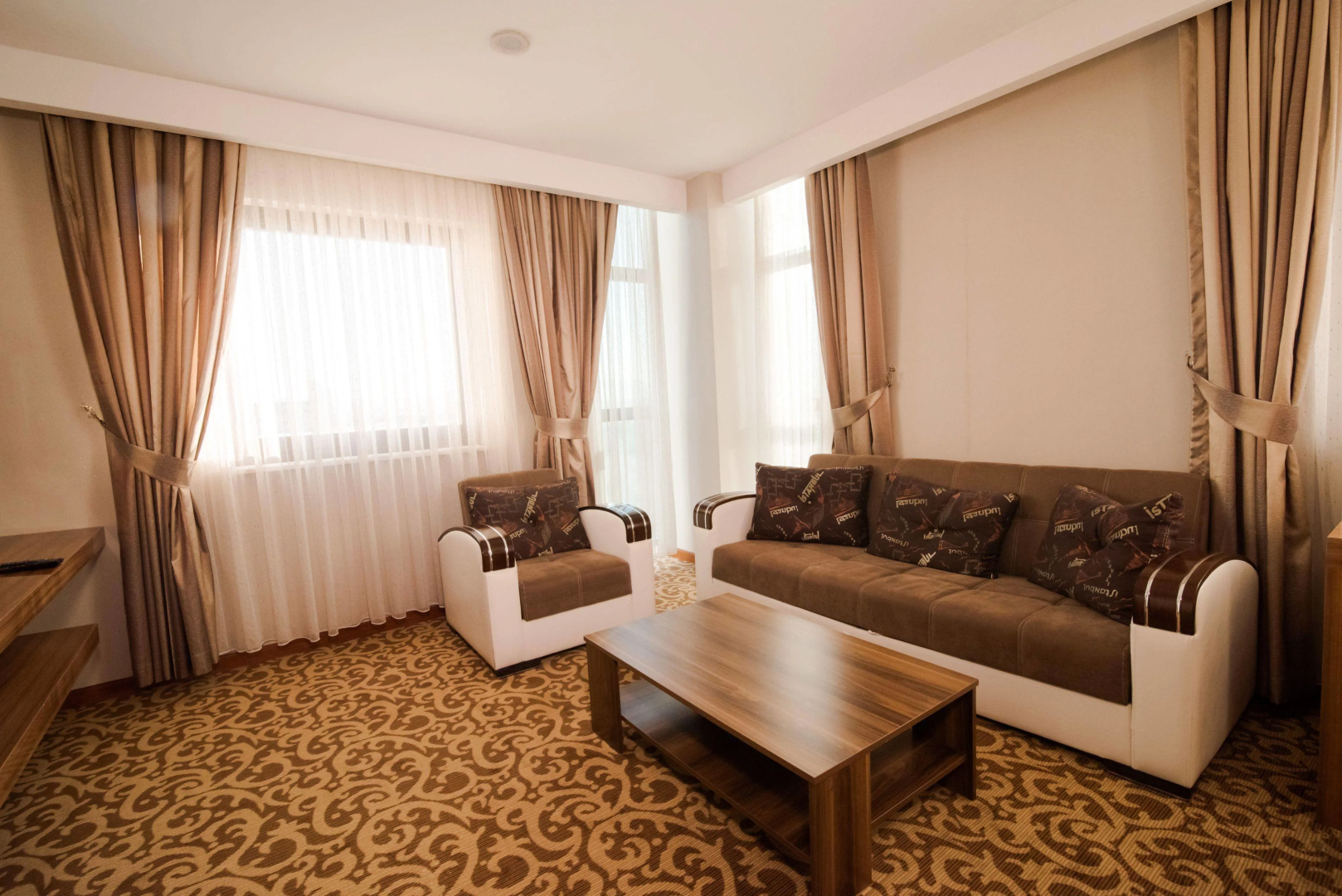 Отель Grand Hotel & Convention Center Karaman