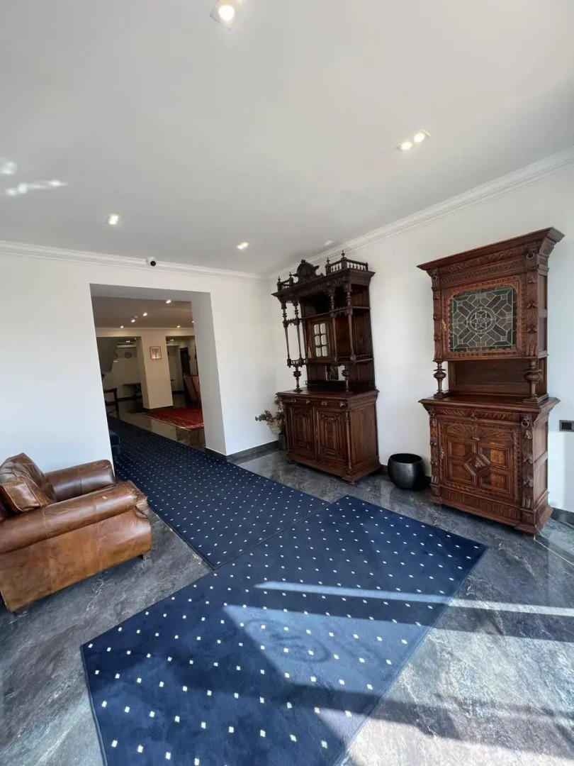 Отель Plaza Viktoria