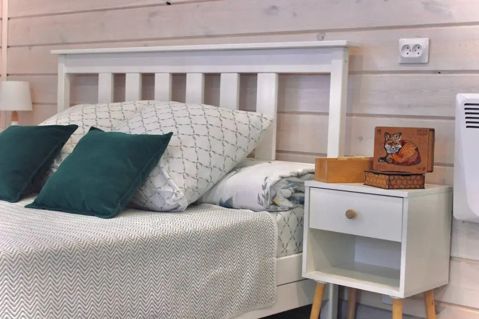 Частный дом ХВОЯ в окружении кедрового леса