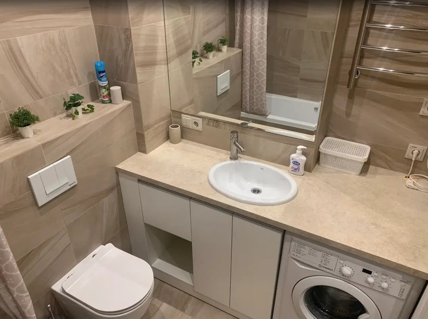 Апартаменты LifeHome на Иванова 1